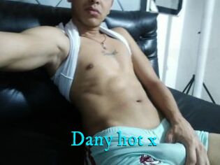 Dany_hot_x