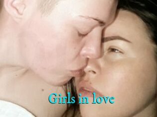 Girls_in_love