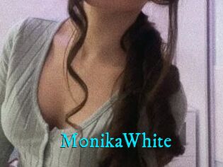 M0nikaWhite