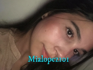 Mialopez101