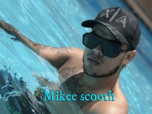 Mikee_scooth