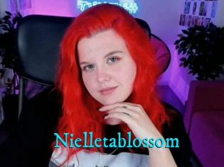 Nielletablossom