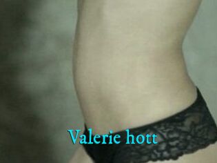 Valerie_hott